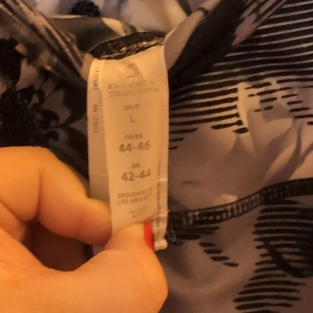 Balance Collection Size Large Black, Grey, and White Active Pants - Picture 3 of 3